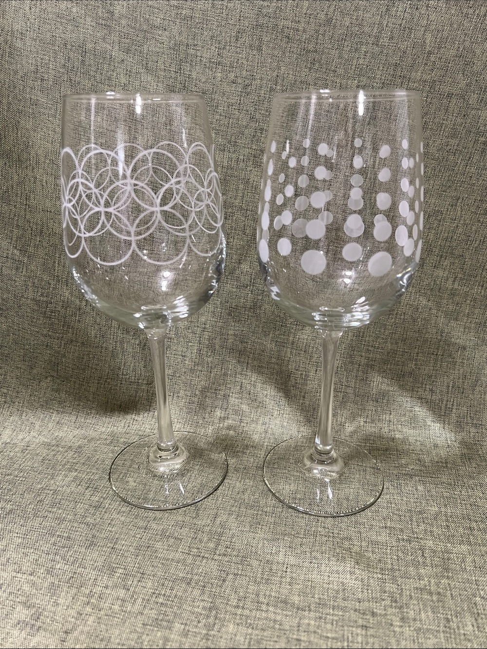 Mikasa Cheers White Wine Glasses with White Dot and Circle Etching - Set of 2